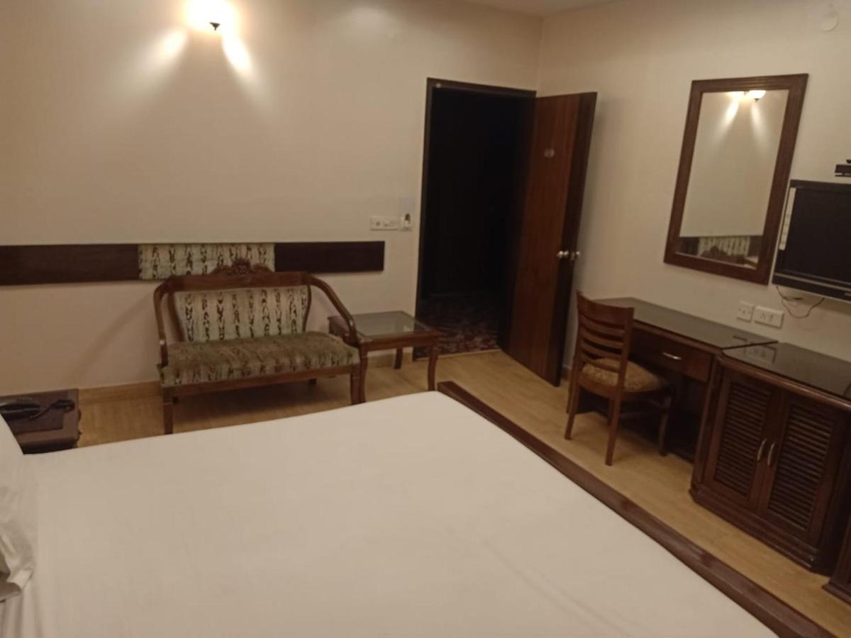 Hotel Clark Heights نيودلهي المظهر الخارجي الصورة