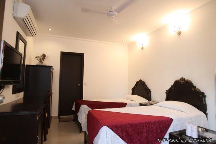 Hotel Clark Heights نيودلهي الغرفة الصورة