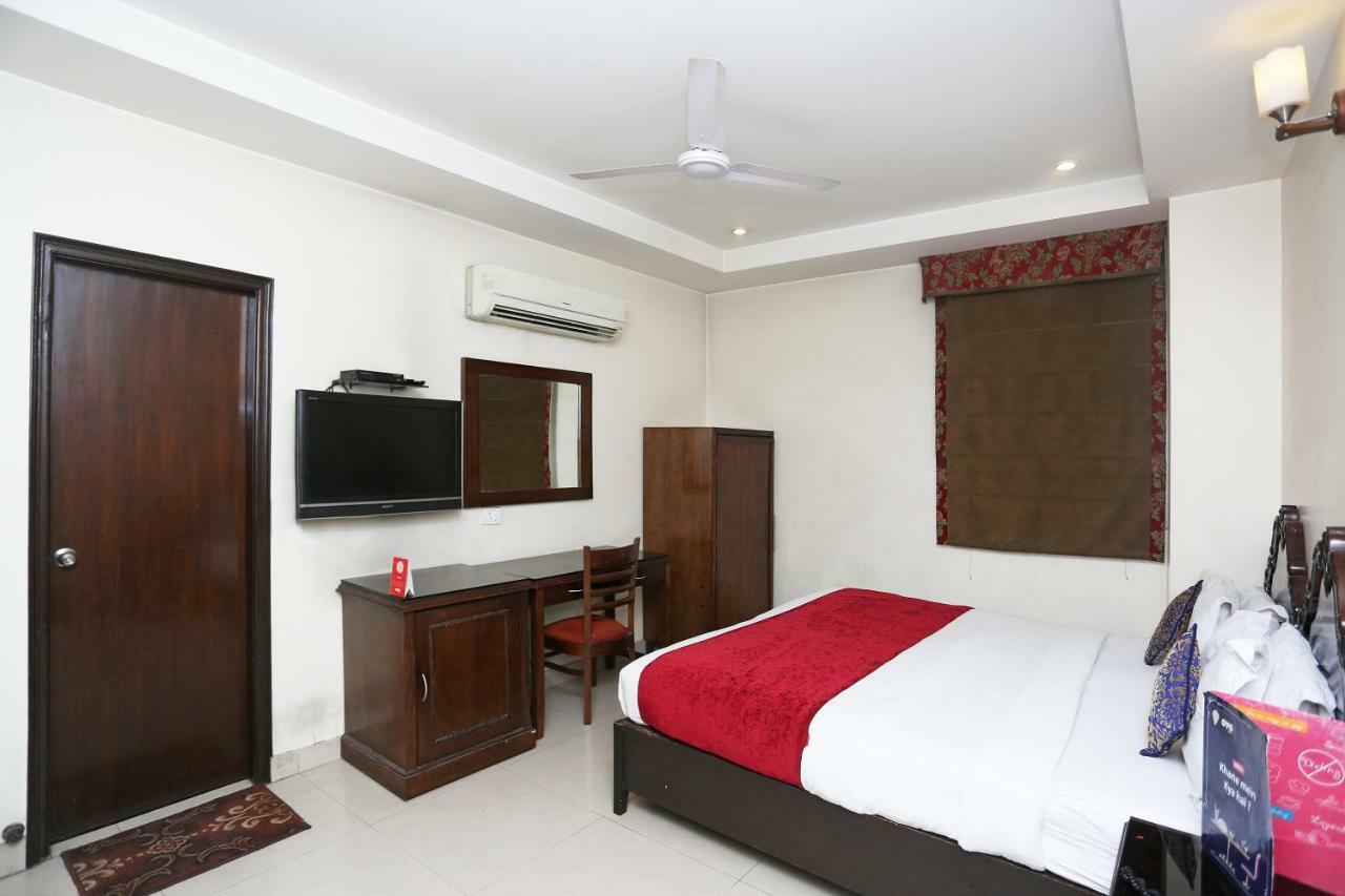 Hotel Clark Heights نيودلهي المظهر الخارجي الصورة